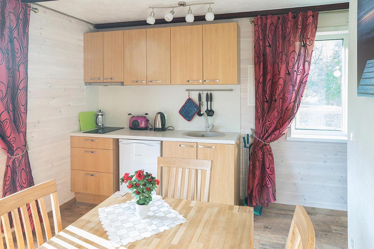 Kiviranna Puhkemajad Villa Suure-Rakke Buitenkant foto
