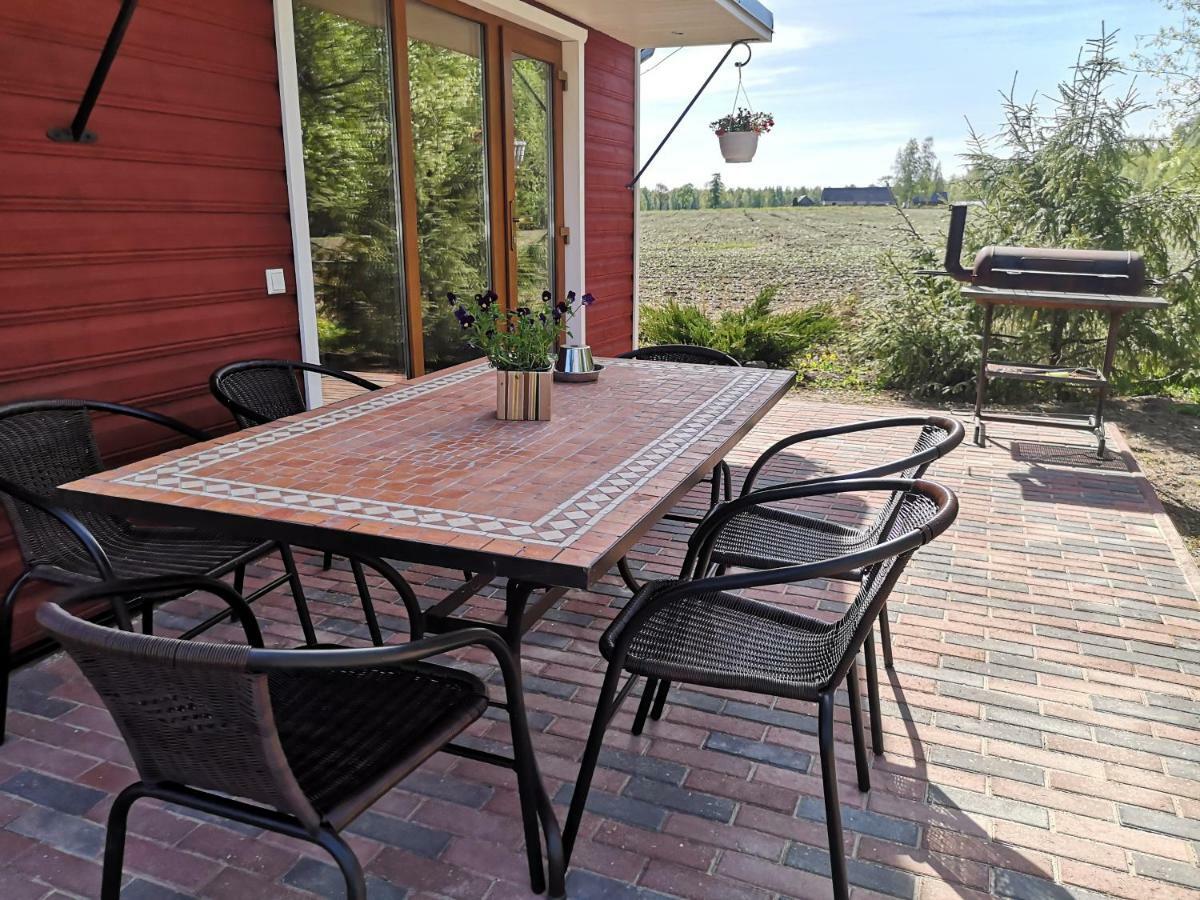 Kiviranna Puhkemajad Villa Suure-Rakke Buitenkant foto